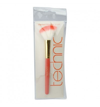 TECHNIC SLANTED BLUSHER BRUSH R 24202